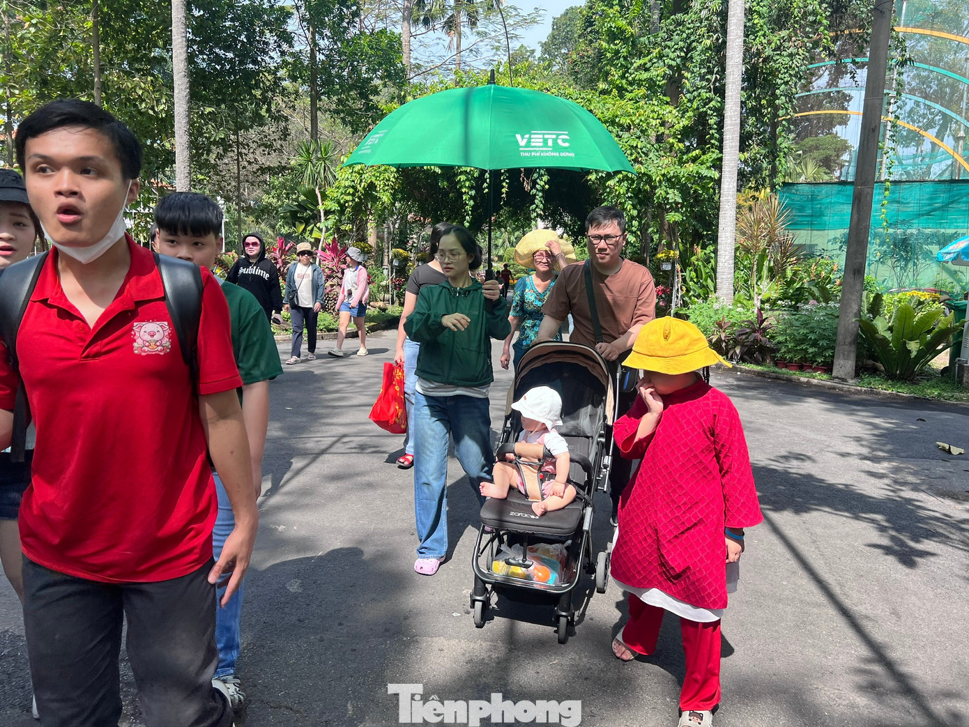 Thảo Cầm Viên Sài Gòn chật kín người du xuân- Ảnh 4.