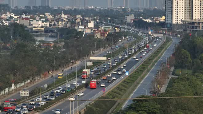 CSGT Hà Nội dùng flycam theo dõi tình hình giao thông, tăng cường kiểm soát vận tải hành khách- Ảnh 5.