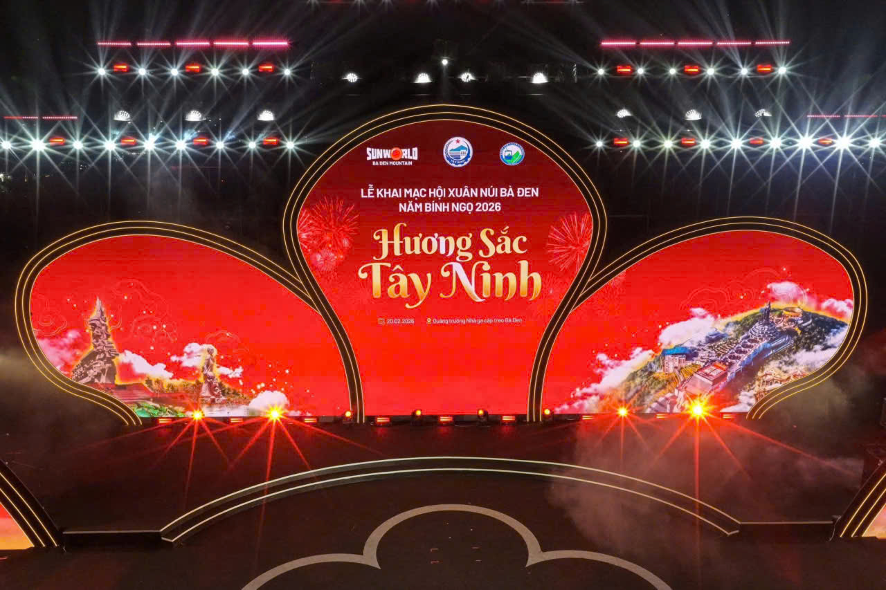 300.000 người đổ về Hội Xuân núi Bà Đen năm 2026- Ảnh 3.