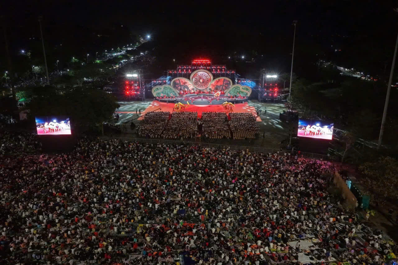 300.000 người đổ về Hội Xuân núi Bà Đen năm 2026- Ảnh 6.