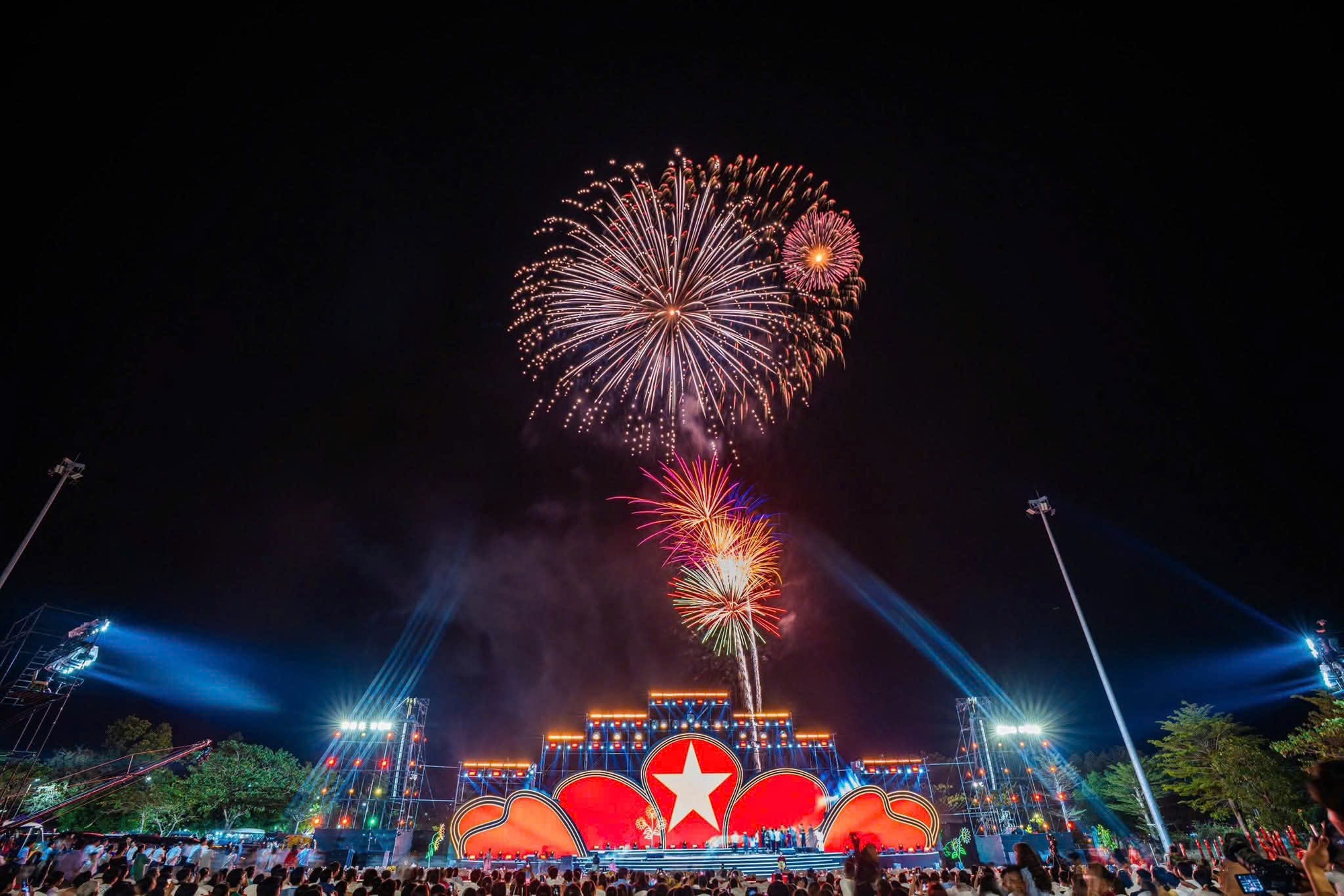 300.000 người đổ về Hội Xuân núi Bà Đen năm 2026- Ảnh 17.