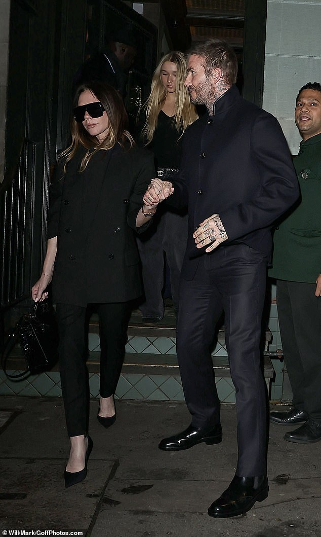 “Cam thường” bắt cận nhan sắc tiểu thư Harper Beckham, biểu cảm buồn bã giữa drama gia đình gây chú ý- Ảnh 3. “Cam thường” bắt cận nhan sắc tiểu thư Harper Beckham, biểu cảm buồn bã giữa drama gia đình gây chú ý- Ảnh 3.