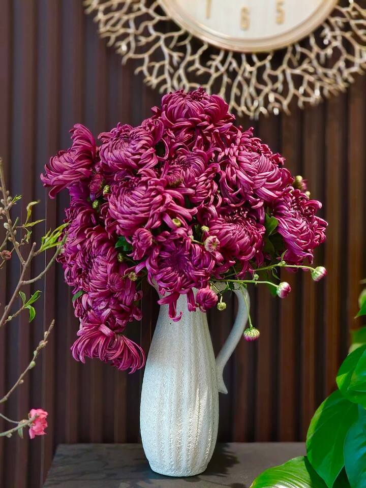 Ngắm những bình hoa cúc cổ đẹp nao lòng của mẹ đảm Hà Nội- Ảnh 5.