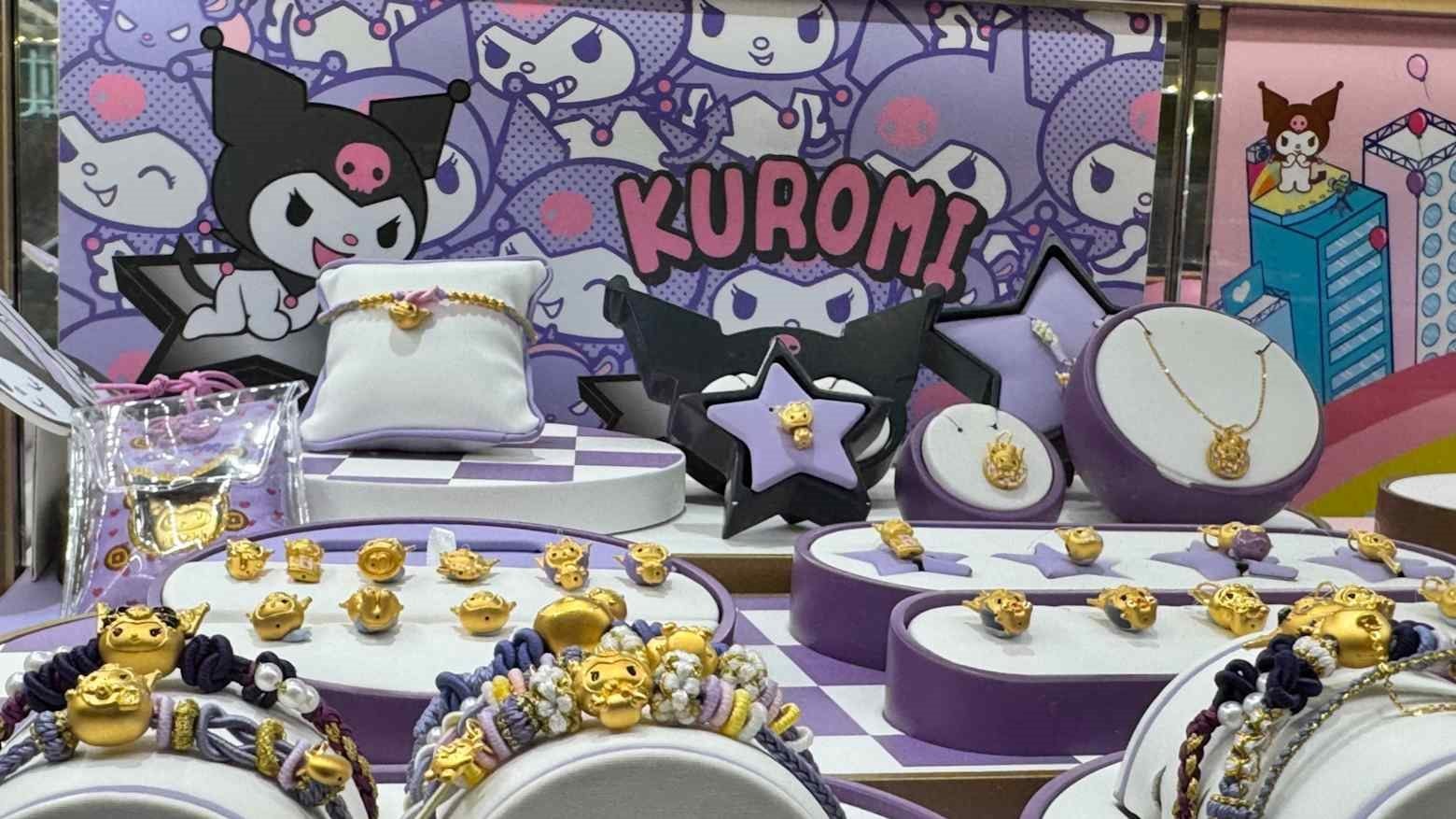 Độc lạ thị trường vàng: Trang sức vàng Hello Kitty khiến giới trẻ tại quốc gia này mê mẩn, sẵn sàng chi đậm - Ảnh 1.