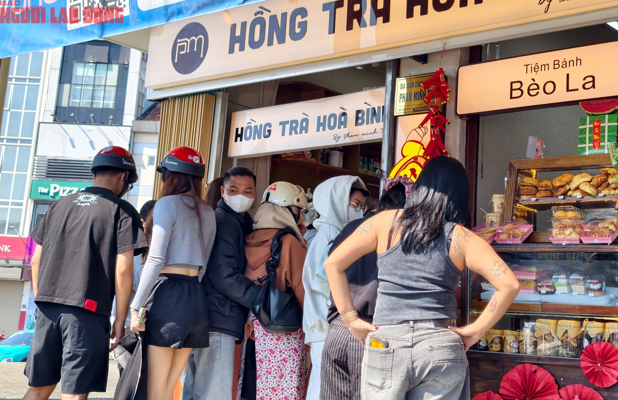 Mùng 6 Tết, Đà Lạt vẫn rộn ràng khách du xuân - Ảnh 24.