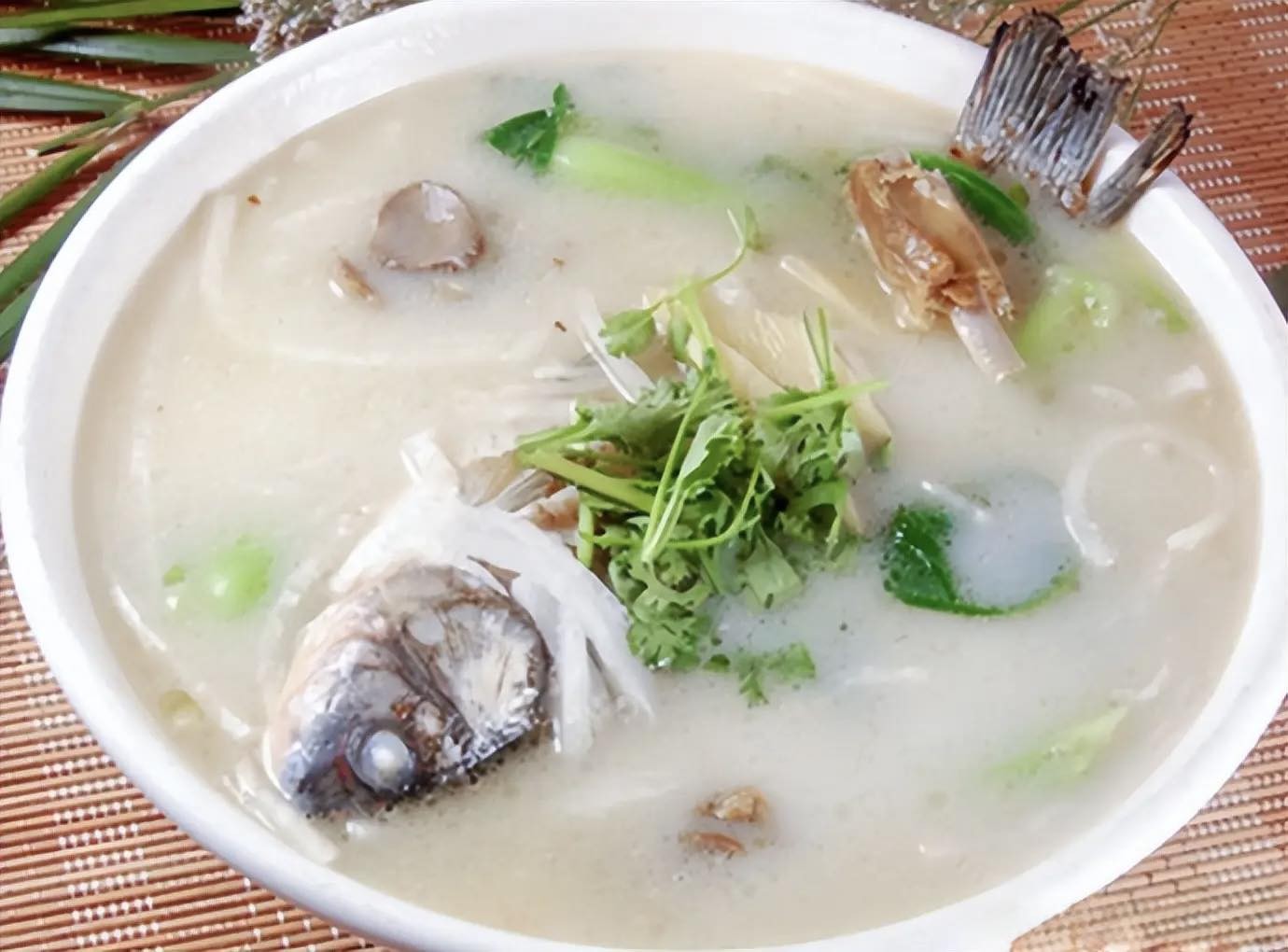 Tôi mua loại rau này mỗi mùa xuân về: Nấu 5 món ngon mà nhanh, hàm lượng canxi cao gấp 5 lần trứng- Ảnh 11.