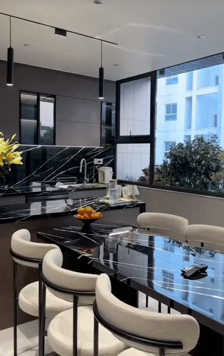 Gia đình ở Hà Nội xây nhà 7 tầng, bỏ thêm 1,5 tỷ để làm hầm cao 3m và thấy hoàn toàn xứng đáng- Ảnh 16. Gia đình ở Hà Nội xây nhà 7 tầng, bỏ thêm 1,5 tỷ để làm hầm cao 3m và thấy hoàn toàn xứng đáng- Ảnh 16.