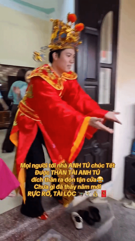Ca sĩ đón xuân lên trang Thông tin Chính Phủ: Hát cả năm Tết vẫn hát, giữ chuỗi “nghỉ lễ lâu nhất Việt Nam”- Ảnh 3. Ca sĩ đón xuân lên trang Thông tin Chính Phủ: Hát cả năm Tết vẫn hát, giữ chuỗi “nghỉ lễ lâu nhất Việt Nam”- Ảnh 3.