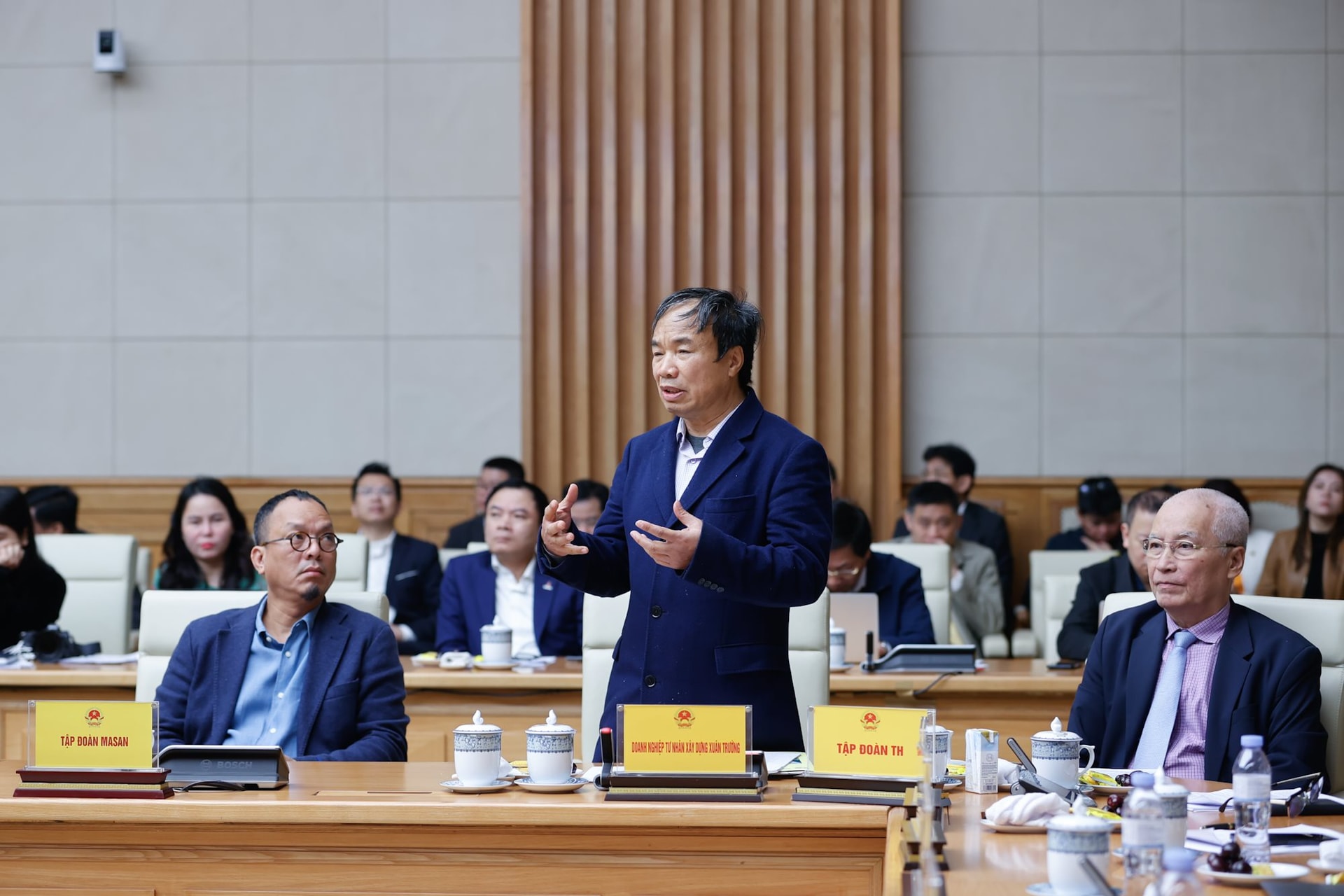 Đại gia Xuân Trường đằng sau loạt công trình tâm linh hút khách mỗi dịp Tết: Vừa tăng vốn DN lên gấp 10 lần, đề xuất xây sân bay Ninh Bình, mở rộng cao tốc Bắc - Nam- Ảnh 1.