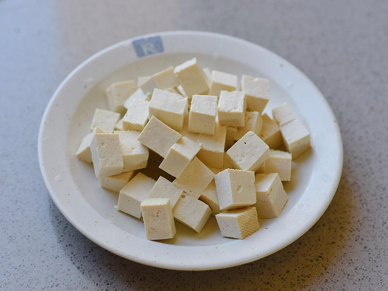 Tôi mua loại rau này mỗi mùa xuân về: Nấu 5 món ngon mà nhanh, hàm lượng canxi cao gấp 5 lần trứng- Ảnh 1.