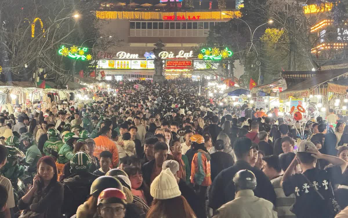 Bùng nổ khách dịp Tết Bính Ngọ 2026 tại Đà Lạt, Lâm Đồng.