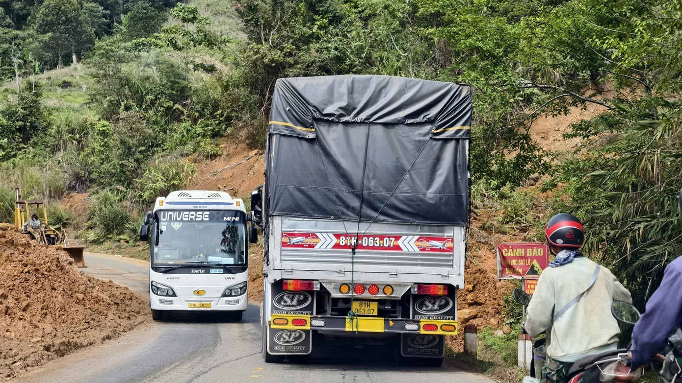 Hơn 2.350 tỷ đồng nâng cấp Quốc lộ ở Quảng Ngãi, giải bài toán đèo Vi Ô Lắk- Ảnh 4.