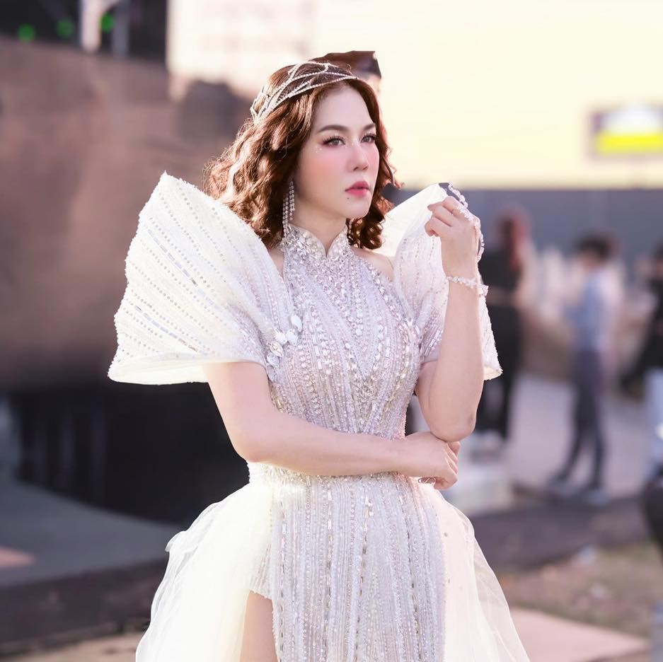 Việt kiều Mỹ si mê mẹ đơn thân có 2 con riêng, là ca sĩ hàng đầu Việt Nam- Ảnh 1.