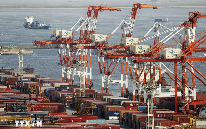 Các nền kinh tế châu Á tìm cách ứng phó đợt thuế mới từ Mỹ - Ảnh 1.