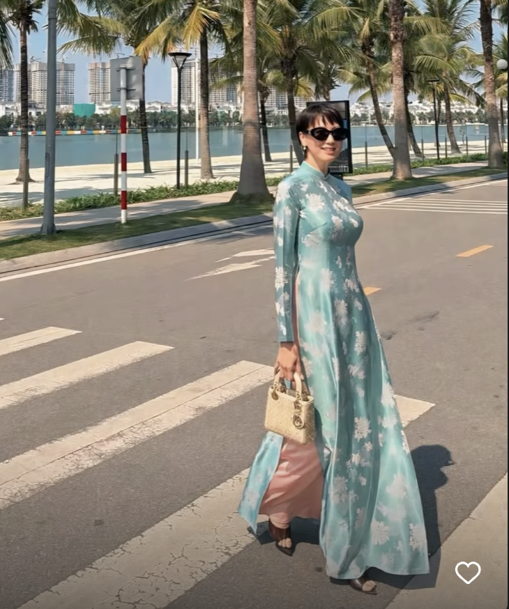 Văn Hậu du xuân cùng nhà vợ, mẹ Doãn Hải My gây sốt vì visual trẻ đẹp, một chín một mười với con - Ảnh 6.