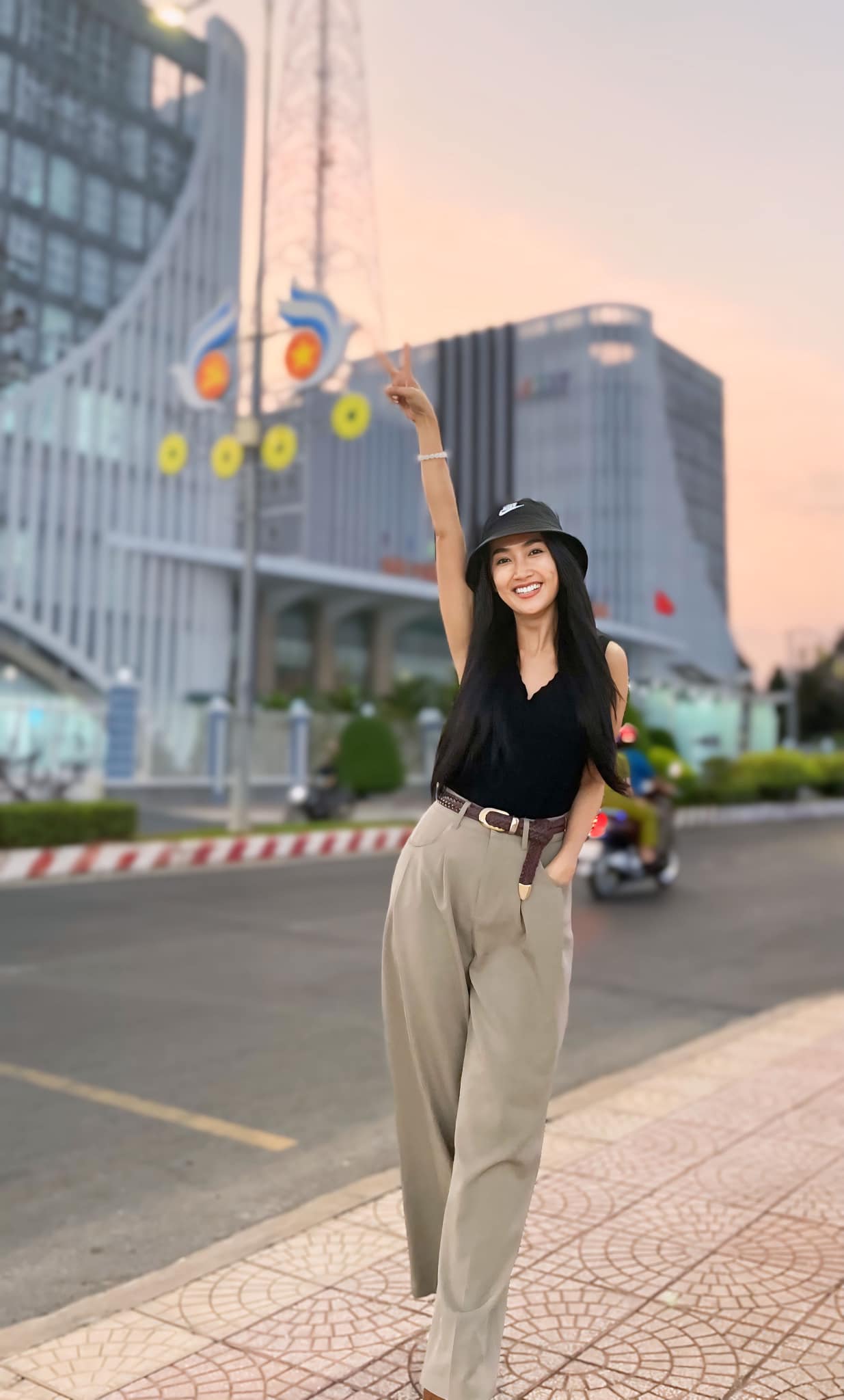 Tuổi 42 của mỹ nhân đẹp nhất miền Tây- Ảnh 8.