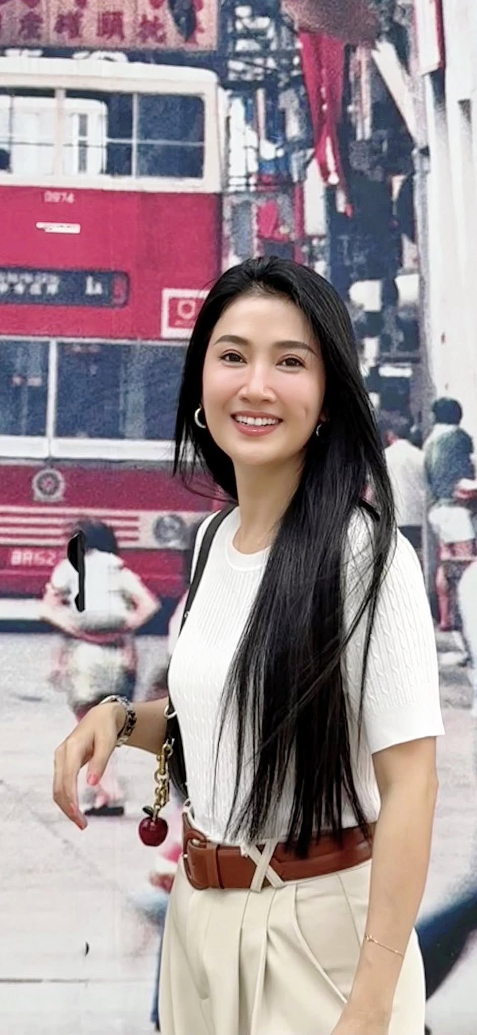 Tuổi 42 của mỹ nhân đẹp nhất miền Tây- Ảnh 10.