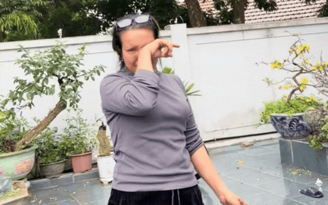 Gả con gái cho thiếu gia Vĩnh Long, mẹ bật khóc nức nở tiễn con về nhà sau Tết - Ảnh 1.