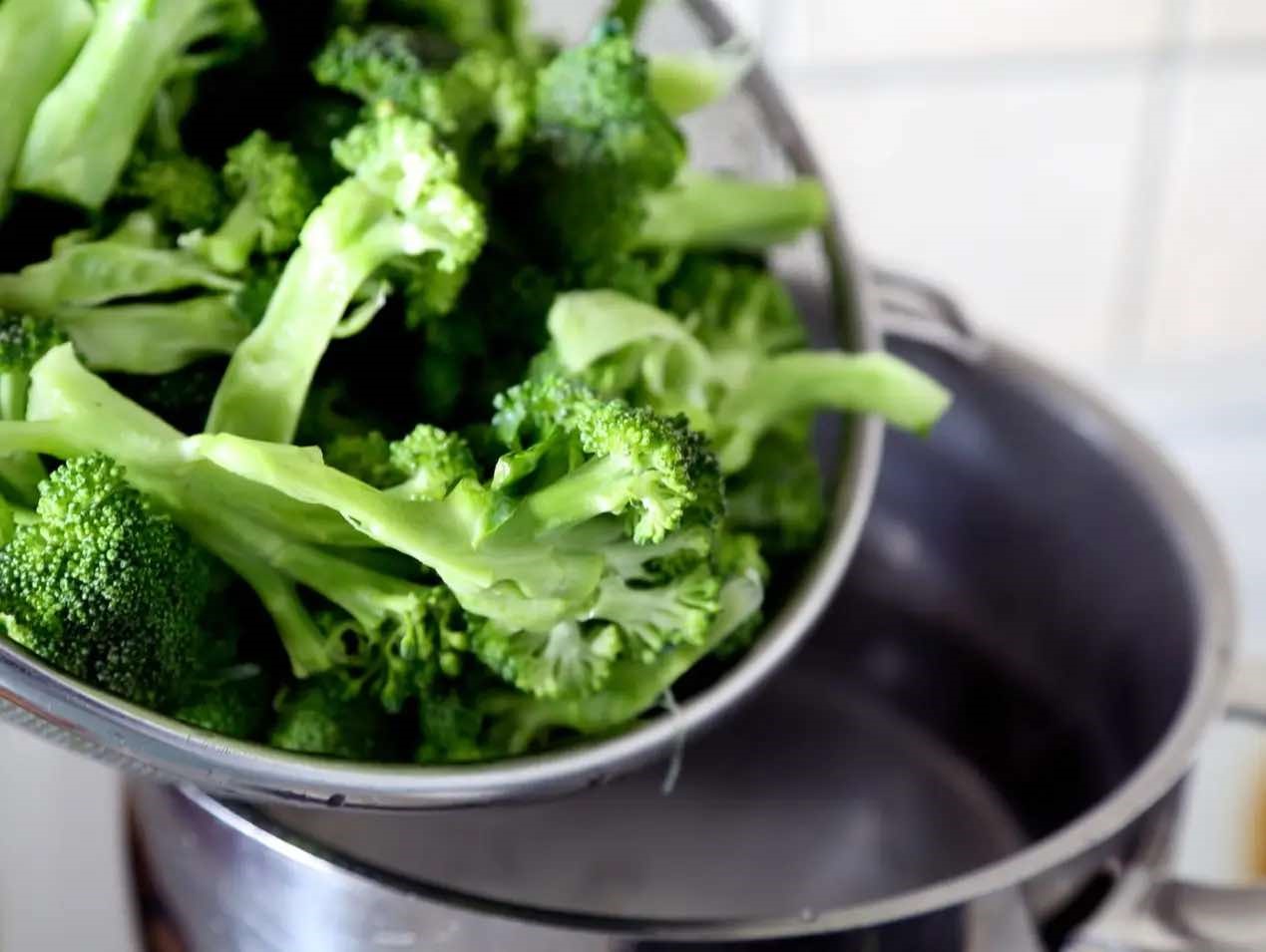 Nhờ lời cảnh báo của lão nông giàu kinh nghiệm, tôi sẽ không bao giờ mua loại bông cải xanh này nữa!- Ảnh 10.