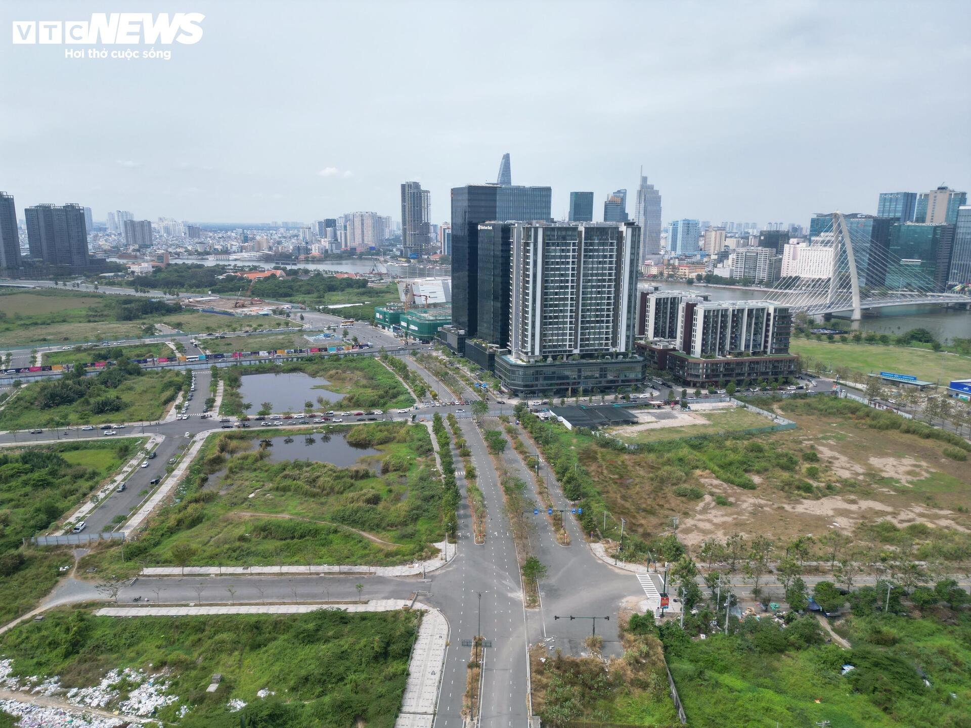 Cận cảnh khu 'đất vàng' được đề xuất xây tháp 99 tầng cao nhất Việt Nam- Ảnh 9.