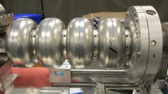 “Lò vi sóng khổng lồ” biến rác thải phóng xạ tuổi thọ 10 vạn năm thành nguồn điện sạch- Ảnh 1.