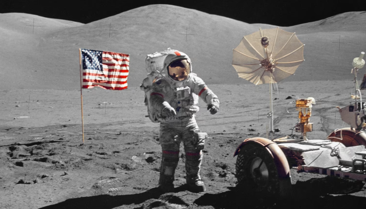 Công nghệ vũ trụ phát triển mạnh như vậy nhưng vì sao con người vẫn chưa quay trở lại Mặt Trăng trong hơn 50 năm qua? - Ảnh 1.