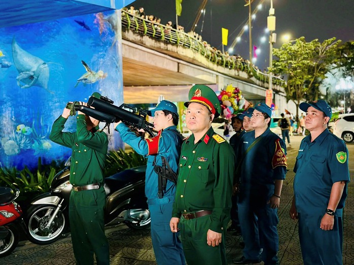 Không để ảnh hưởng an toàn bay- Ảnh 2. Không để ảnh hưởng an toàn bay- Ảnh 2.