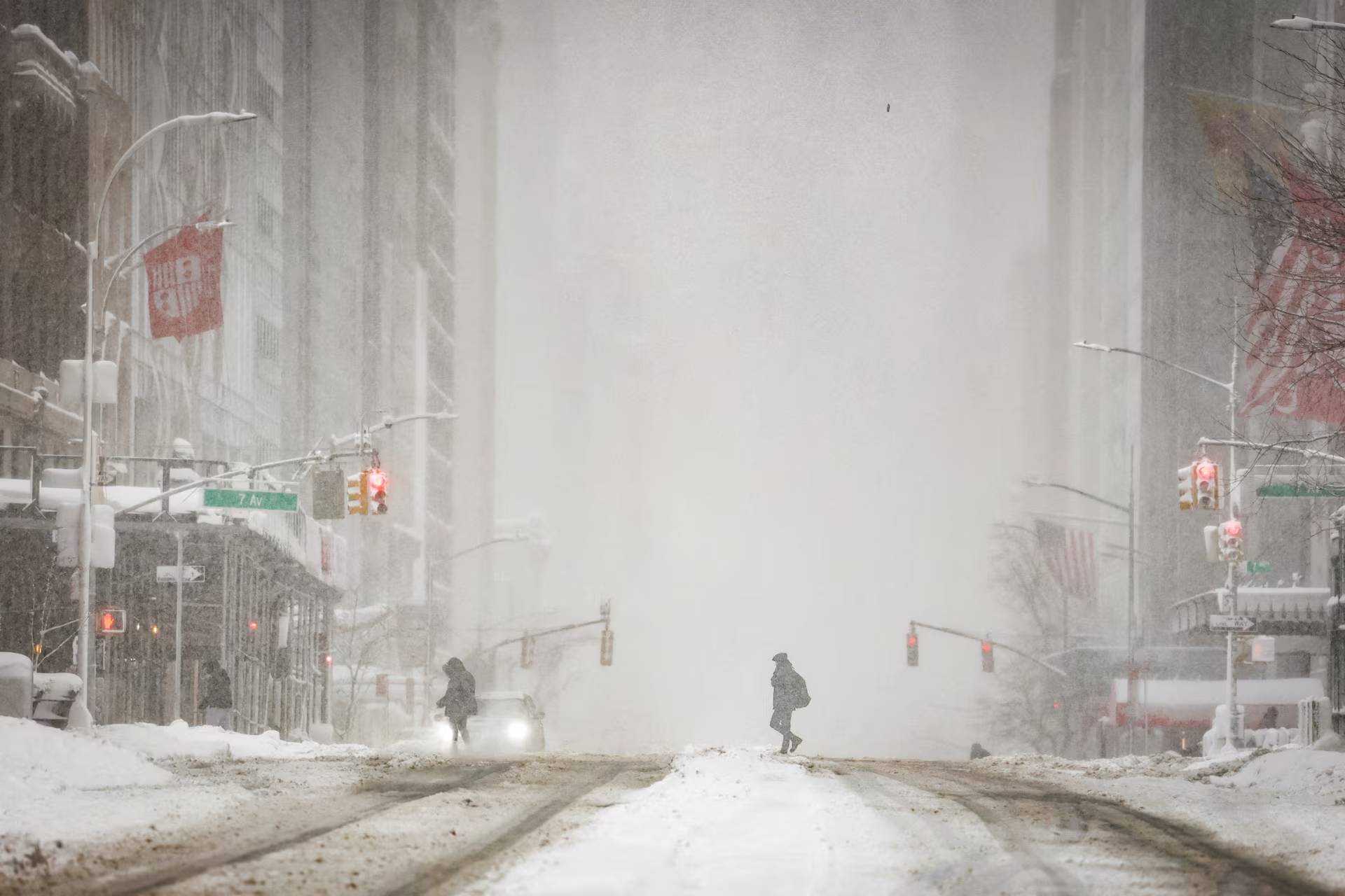 Phía sau khung cảnh New York trắng xóa như cổ tích những ngày này- Ảnh 7.