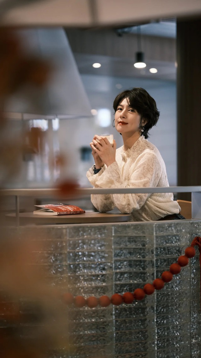 Mấy năm liền chen chân mua vàng ngày vía Thần Tài, năm nay tôi dừng lại: Không ngờ "lộc" đến theo cách khác hẳn- Ảnh 2.