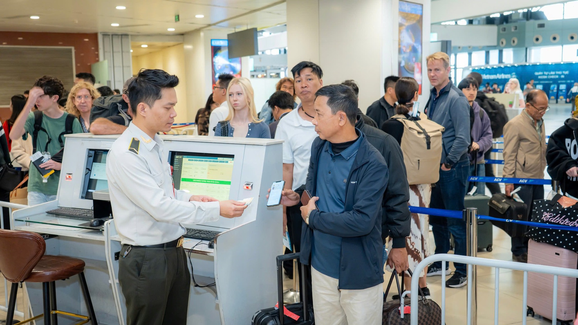 - Ảnh 1. - Ảnh 1.