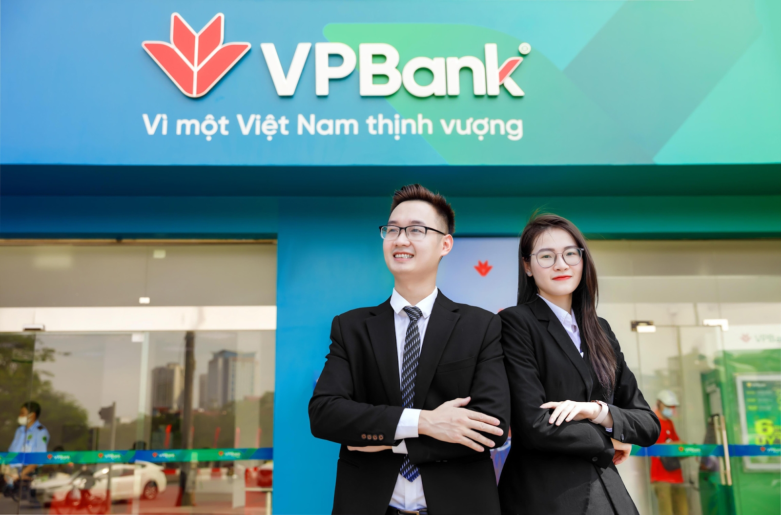 Lãi suất ngân hàng VPBank tháng 2/2026: Kỳ hạn từ 6 tháng trở lên duy trì mức cao, gửi online tiếp tục nhỉnh hơn tại quầy - Ảnh 1.