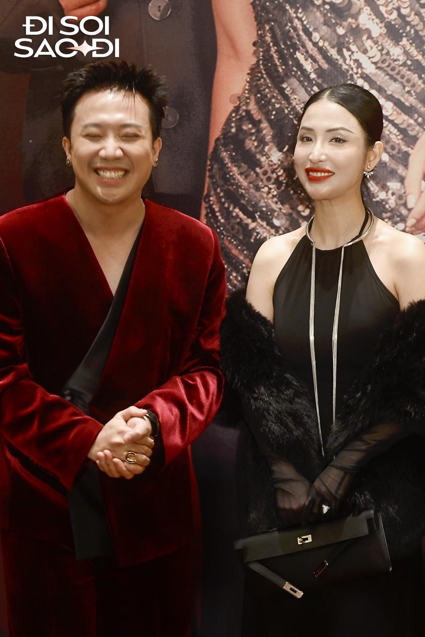 Tình cũ Trấn Thành U40 nhưng nhan sắc vẫn quá đỉnh, nhìn sang ông xã Việt kiều còn bất ngờ hơn- Ảnh 3.