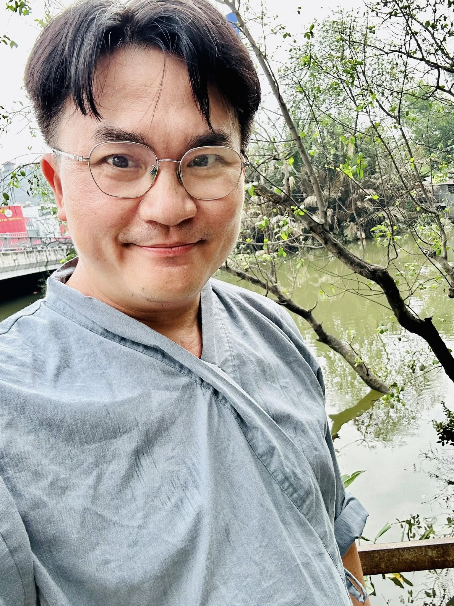 Nam MC đình đám nói thẳng một điều về ngày vía Thần Tài: "Chẳng phải để khoe mà là để xúi" - Ảnh 1.