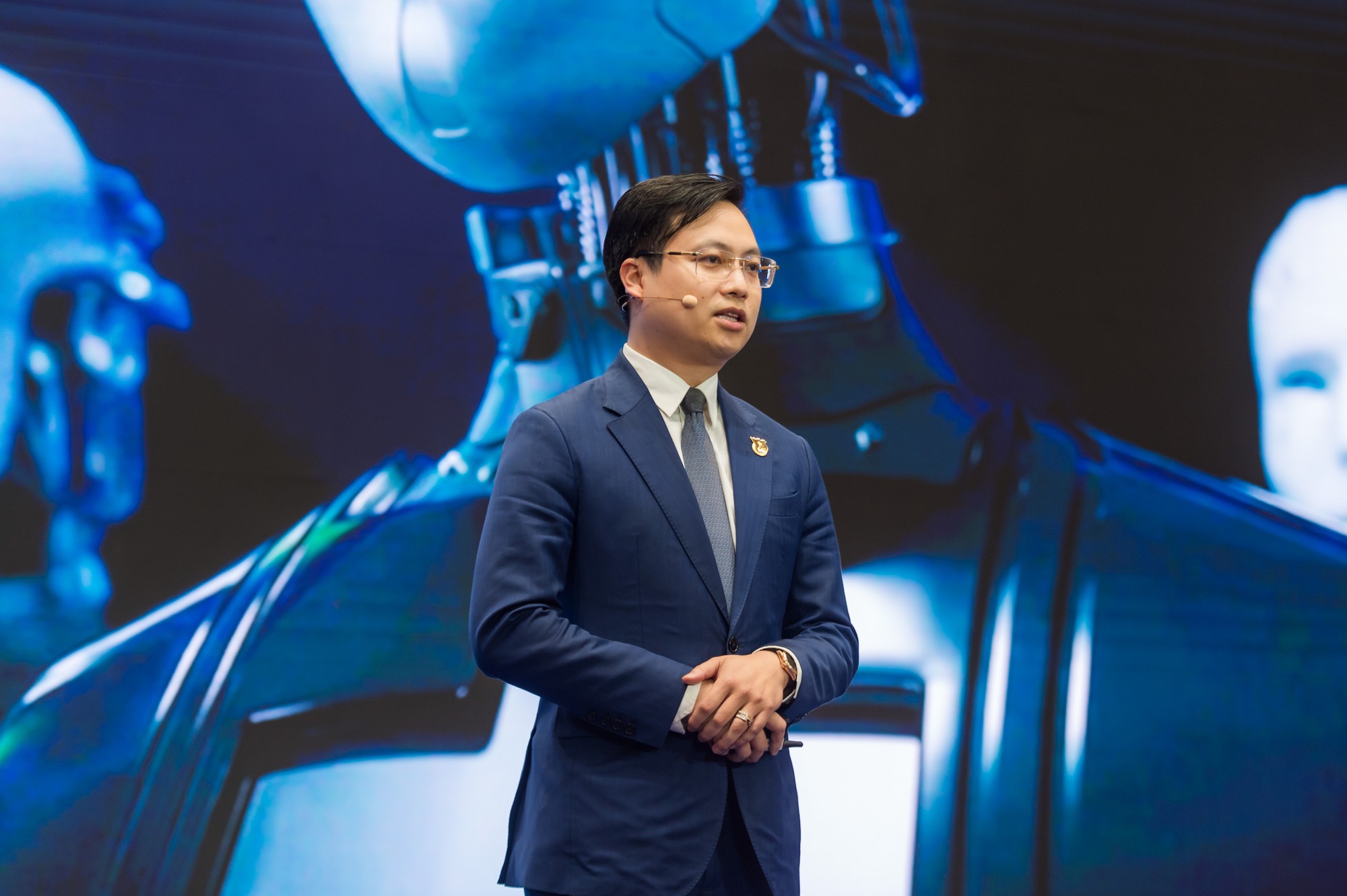 TS Trần Quang Hưng: 1 triệu đô ở Los Angeles "nuôi" đội ngũ 4 người trong 1 năm, nhưng ở Việt Nam thì gây dựng được đội ngũ 10 người mạnh công nghệ trong 2-3 năm - Ảnh 3.