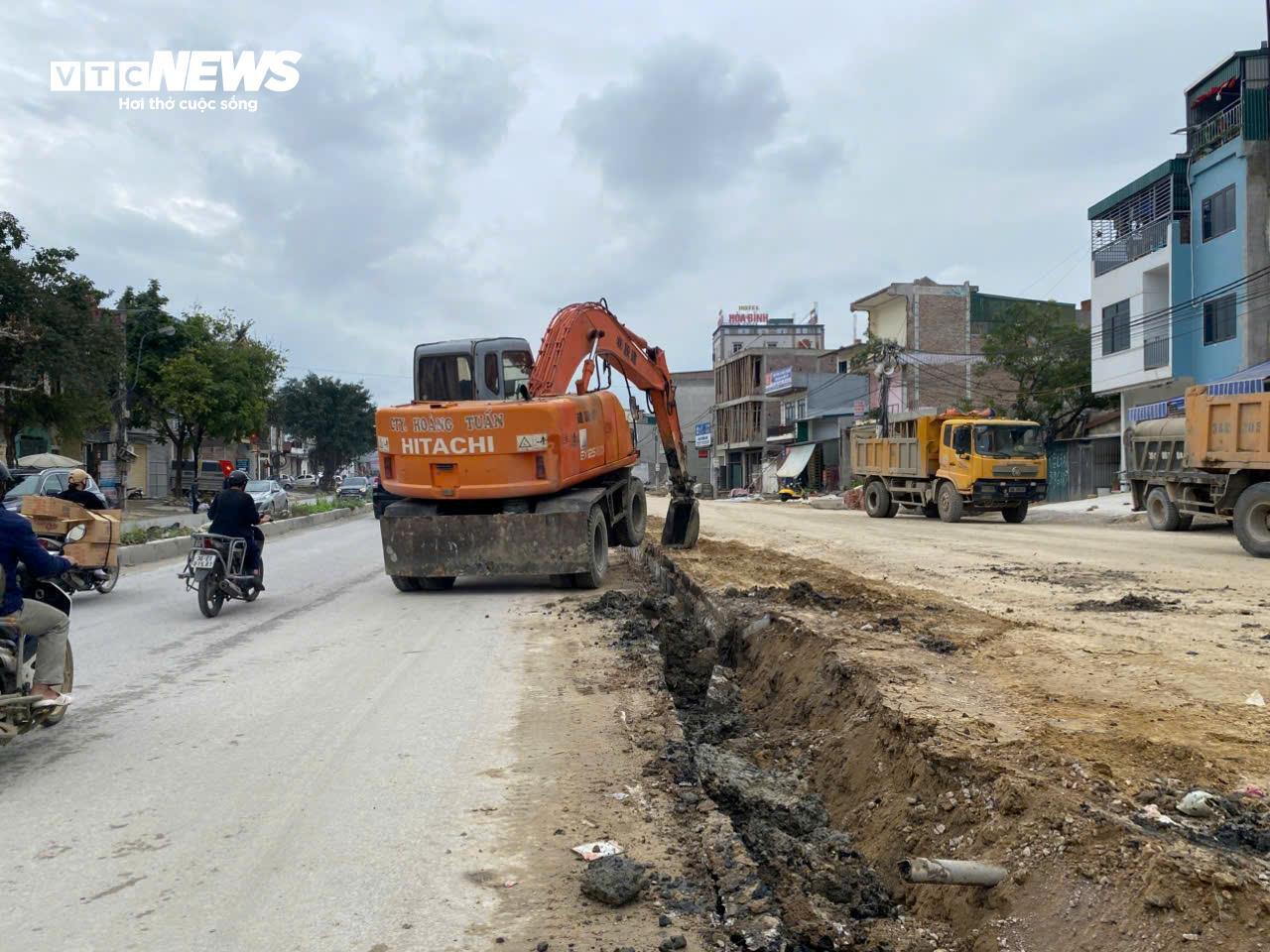 Dự án hơn 1000 tỷ đồng ở Thanh Hoá không rào chắn, người dân nơm nớp lo tai nạn- Ảnh 8.