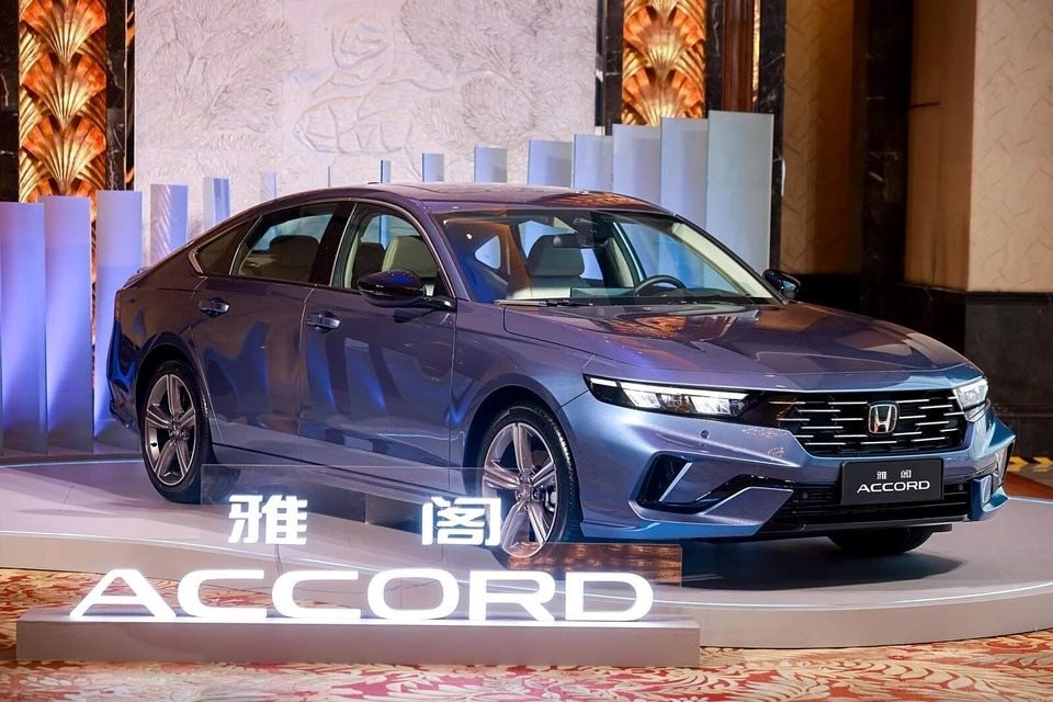 Mẫu xe sedan từng là ước mơ của người dân Việt Nam giờ phải 'vật lộn' để tồn tại ở thị trường này: Hạ giá tới 15.000 USD, doanh số sụt giảm gần 70% - Ảnh 1.