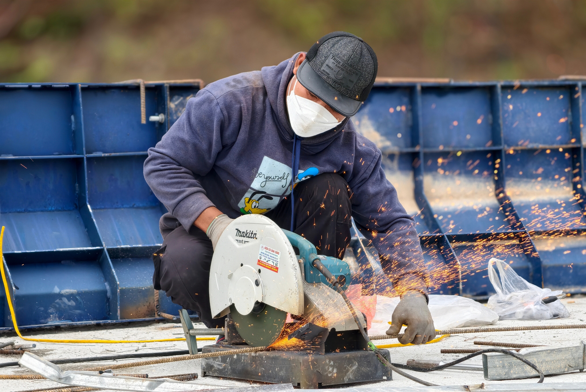 Hình hài cây cầu trên đèo Mimosa thay thế đoạn đường bị sạt lở cuối năm 2025 - Ảnh 10.