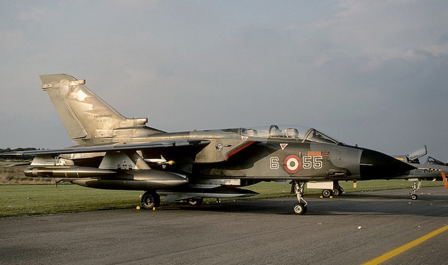 Hàng nghìn linh kiện máy bay chiến đấu biến mất bí ẩn khỏi kho dự trữ- Ảnh 1.