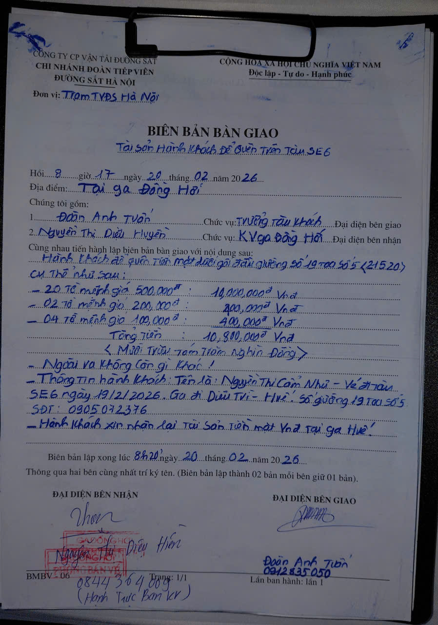 Phát hiện 46 tờ tiền có mệnh giá từ 500K-100K trên chuyến tàu Bắc-Nam dịp Tết  - Ảnh 1.