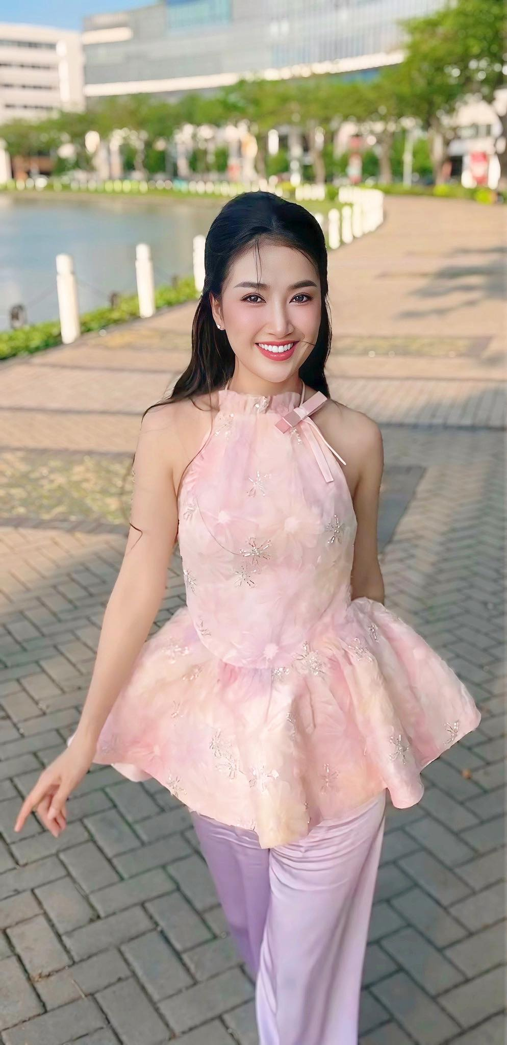 "Nữ hoàng phim xưa" Quỳnh Lam 42 tuổi vẫn trẻ đẹp như gái đôi mươi: Bí quyết chống già không tốn 1 xu, không phải ăn uống hay tập luyện- Ảnh 4.