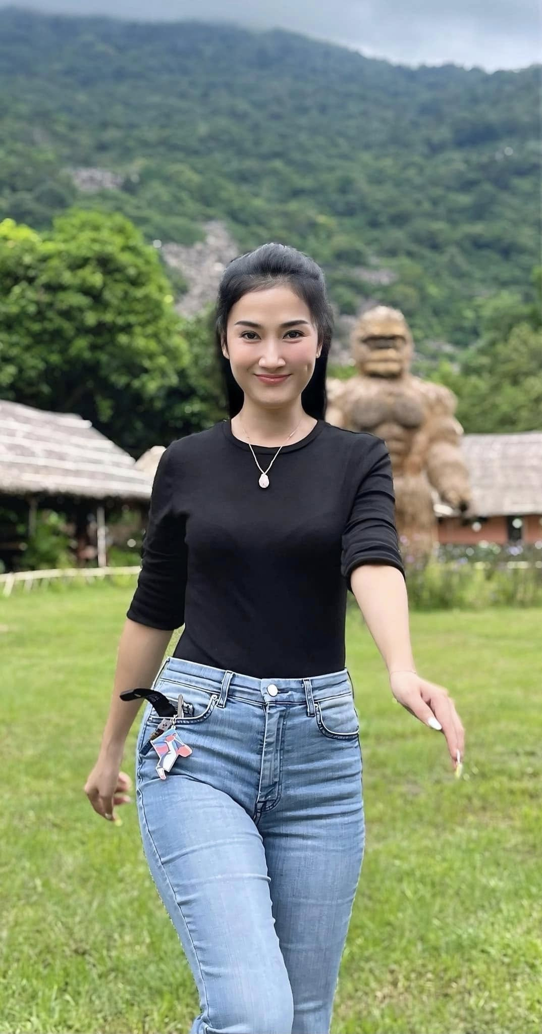 "Nữ hoàng phim xưa" Quỳnh Lam 42 tuổi vẫn trẻ đẹp như gái đôi mươi: Bí quyết chống già không tốn 1 xu, không phải ăn uống hay tập luyện- Ảnh 6.