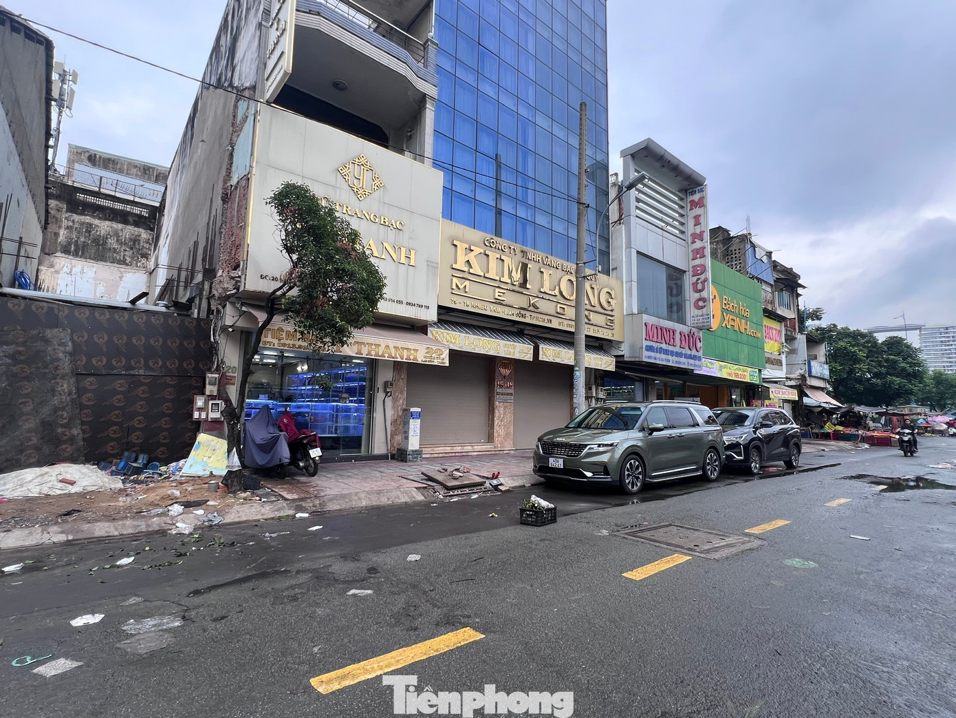 'Phố vàng bạc' sầm uất bỗng dưng vắng tanh vắng ngắt ngày Vía Thần tài- Ảnh 11.