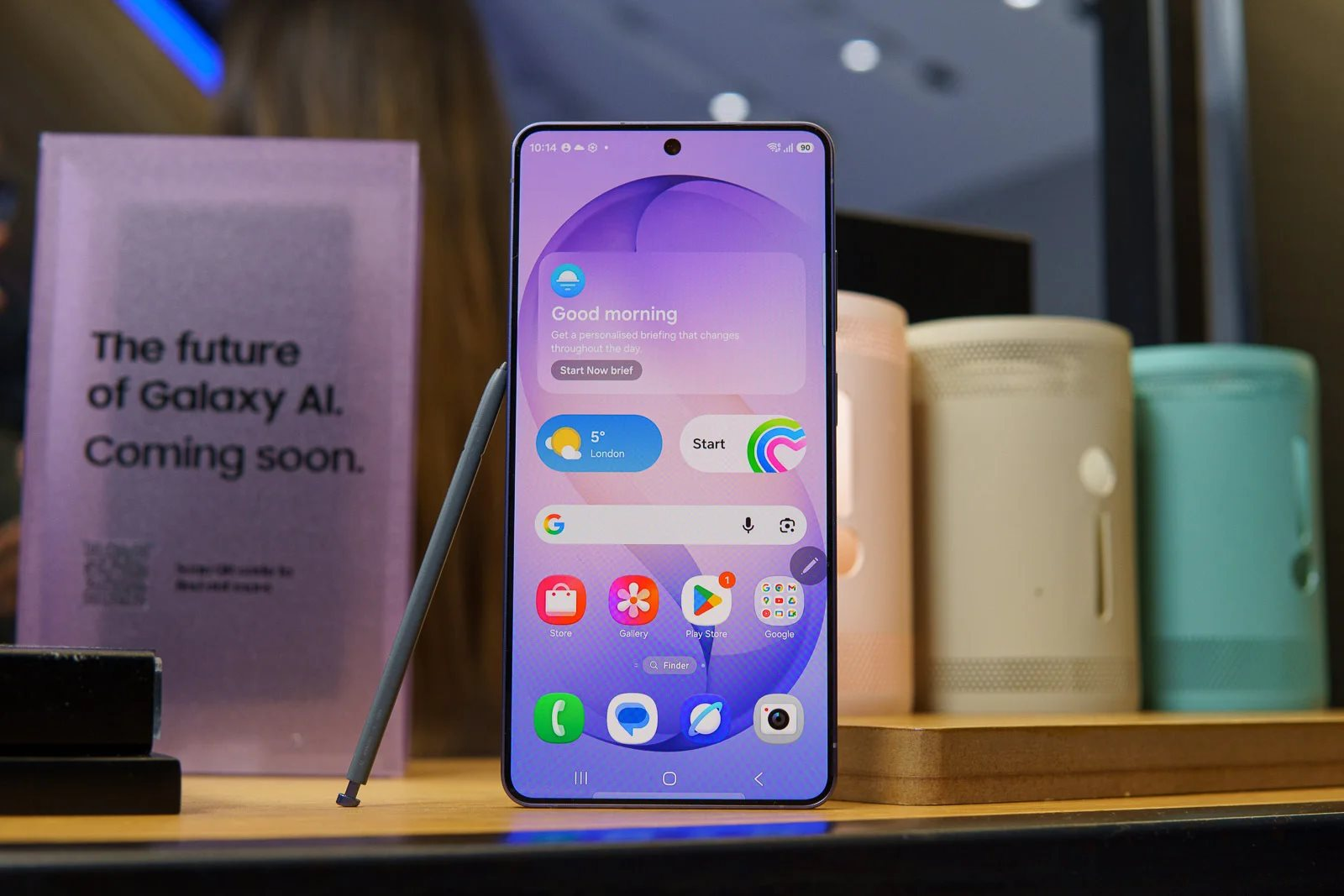 Nếu phải chọn giữa Galaxy S26 Ultra với "siêu phẩm" iPhone 17 Pro Max thì đây là mẫu điện thoại bạn nên mua- Ảnh 3.