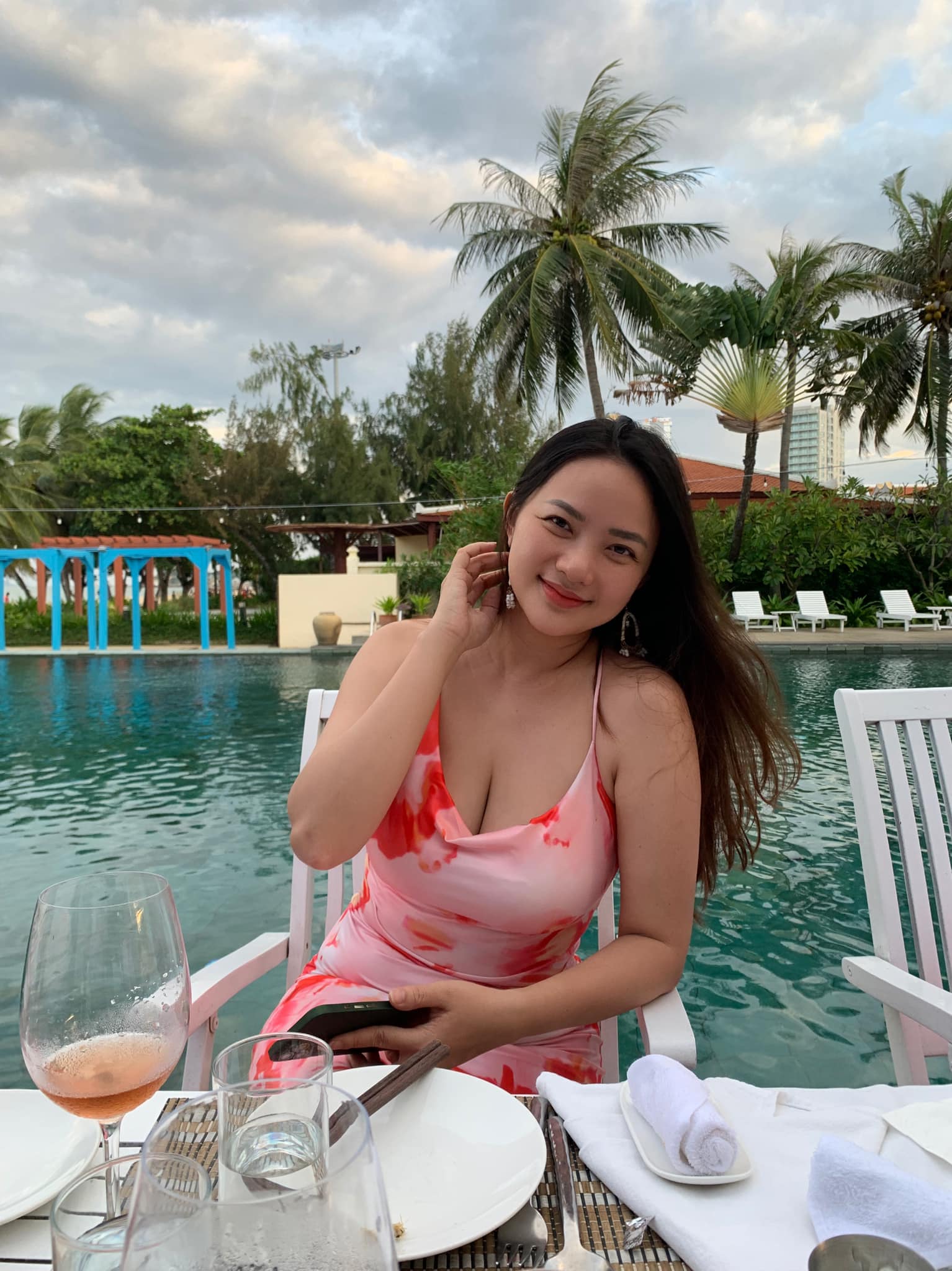 Đại gia U65 si mê mỹ nhân Việt kém 26 tuổi bất chấp thế nào, tặng toàn bộ tài sản hàng trăm tỷ- Ảnh 6.