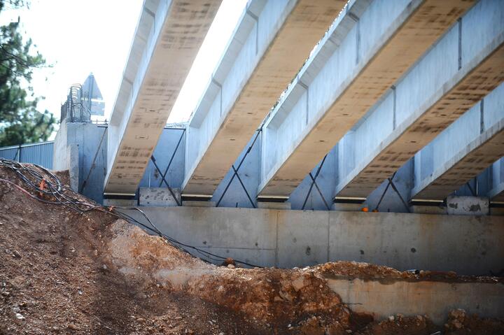 Cận cảnh cầu cạn qua điểm sạt lở khổng lồ trên đèo Mimosa tại Đà Lạt- Ảnh 9.