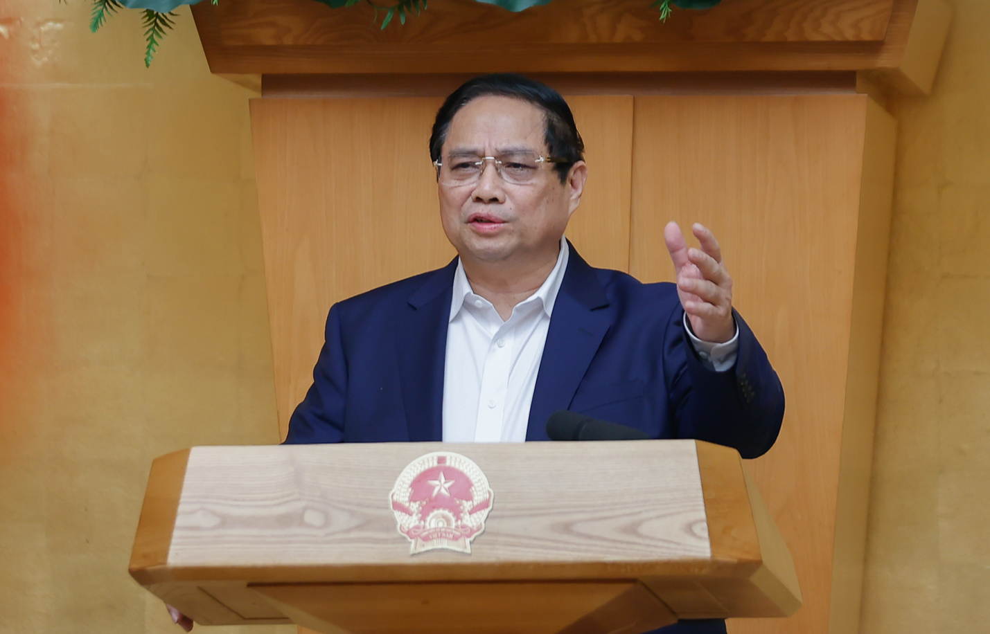 Thủ tướng chỉ đạo "siết" quản lý nhà đất công, xe công sau sắp xếp bộ máy  - Ảnh 1.