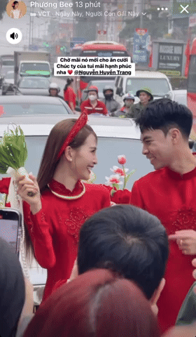 Cận cảnh tuyển thủ Đức Huy rước MC Mù Tạt về dinh trên siêu xe Rolls-Royce sang chảnh, cô dâu siêu xinh- Ảnh 1.