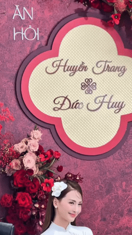 Tuyển thủ Đức Huy và MC Mù Tạt cực tình trong lễ cưới, cô dâu rạng rỡ như hoa giữa dàn phù dâu xinh đẹp- Ảnh 1. Tuyển thủ Đức Huy và MC Mù Tạt cực tình trong lễ cưới, cô dâu rạng rỡ như hoa giữa dàn phù dâu xinh đẹp- Ảnh 1.