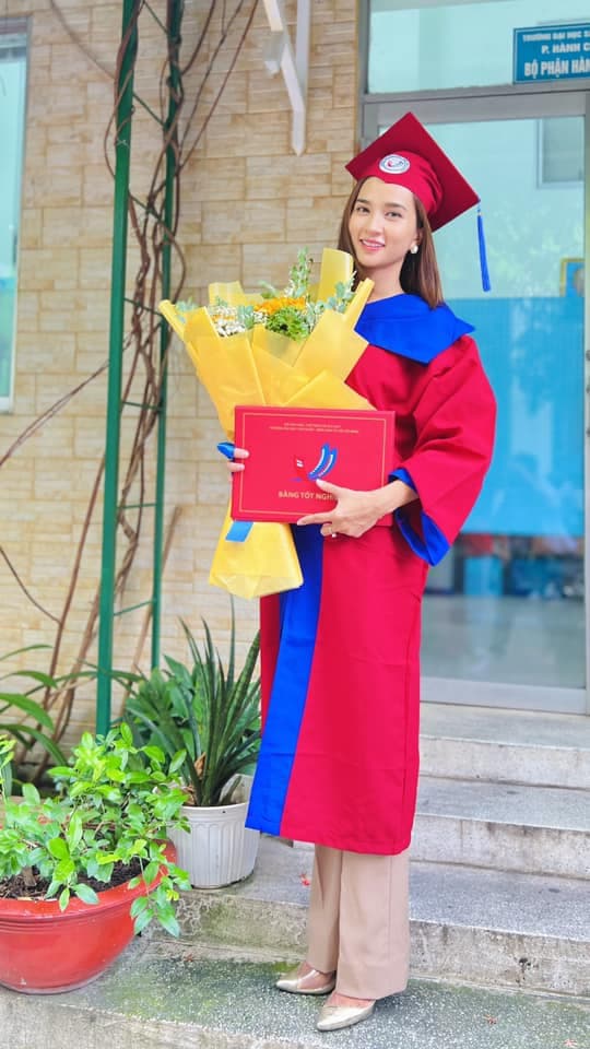 Nữ NSƯT là mỹ nhân nức tiếng, làm mẹ đơn thân ở tuổi 21, một mình nuôi con học trường quốc tế từ mầm non - Ảnh 5.