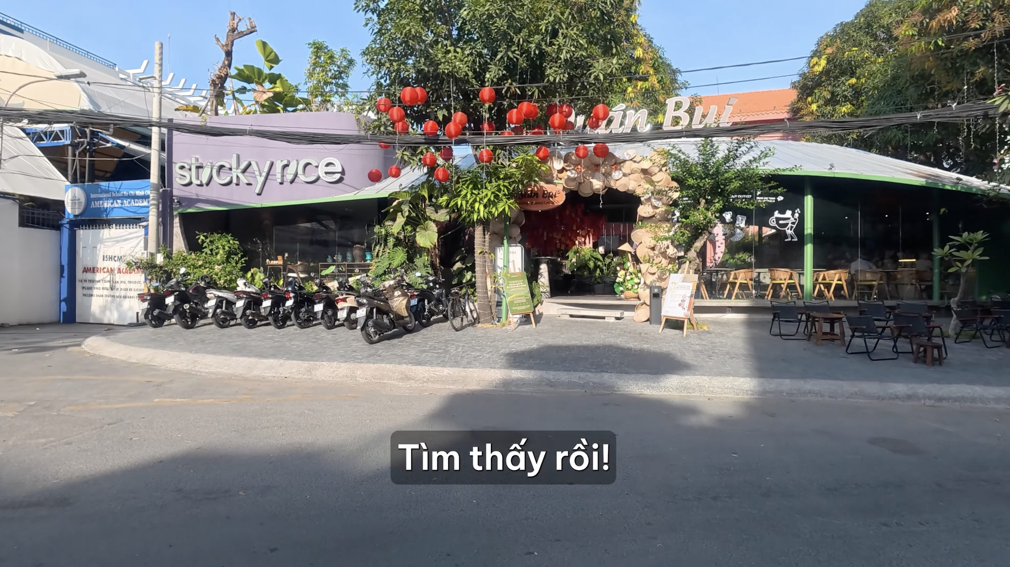 Chuyện cặp vợ chồng khách Hàn bị bỏ lại giữa thành phố mùa Tết vừa qua- Ảnh 11. Chuyện cặp vợ chồng khách Hàn bị bỏ lại giữa thành phố mùa Tết vừa qua- Ảnh 11.